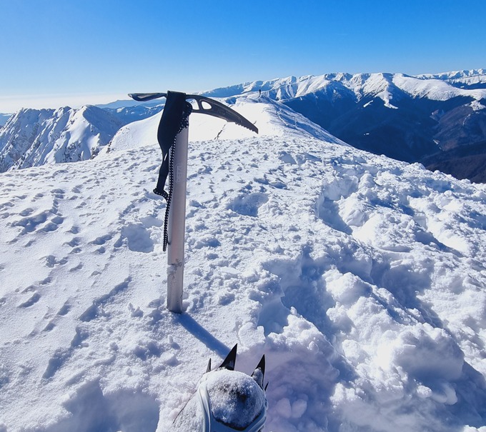 Iarnă cu prietenii în Piatra Craiului: Șaua Funduri